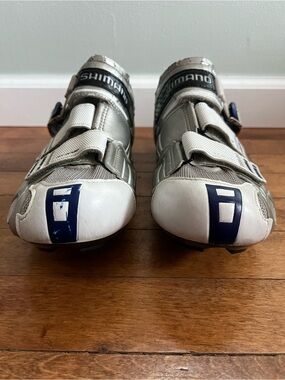 Shimano SH-R085 Road Cycling Shoes EU 46 US 11.2 Silver White Clipless SPD
